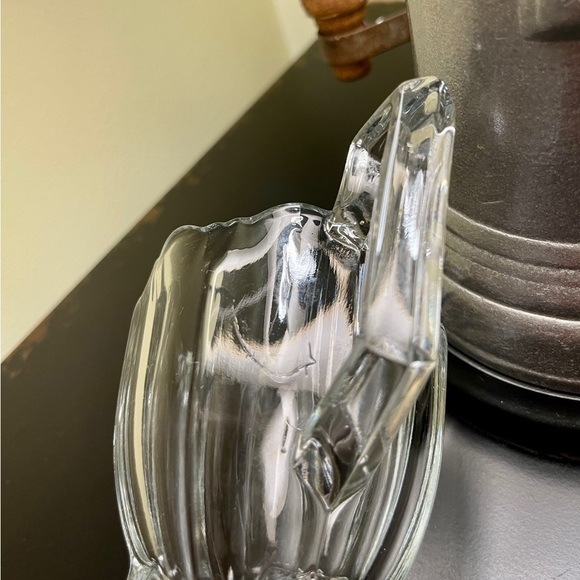 INDIANA GLASS, FOOTED, CLEAR GLASS CREAMER. 5”W(including handle)X 4 1/4”H X 3”D - Picture 9 of 9